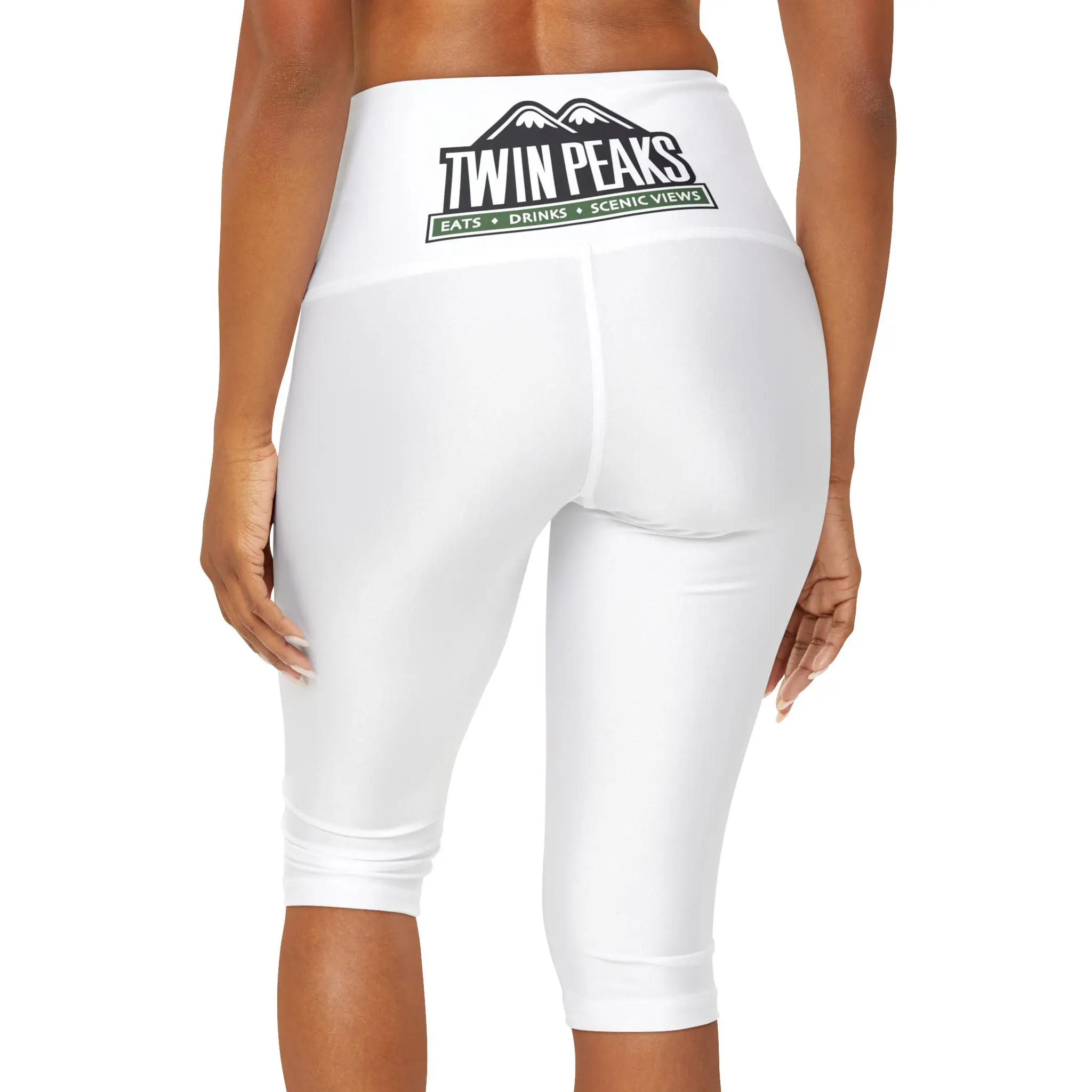 Woman wearing white Twin Peaks leggings.