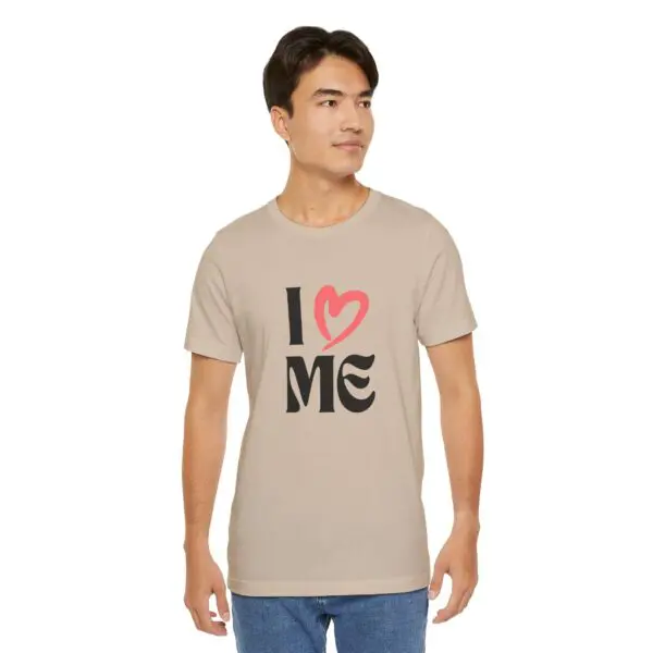 Man wearing "I Love Me" t-shirt.